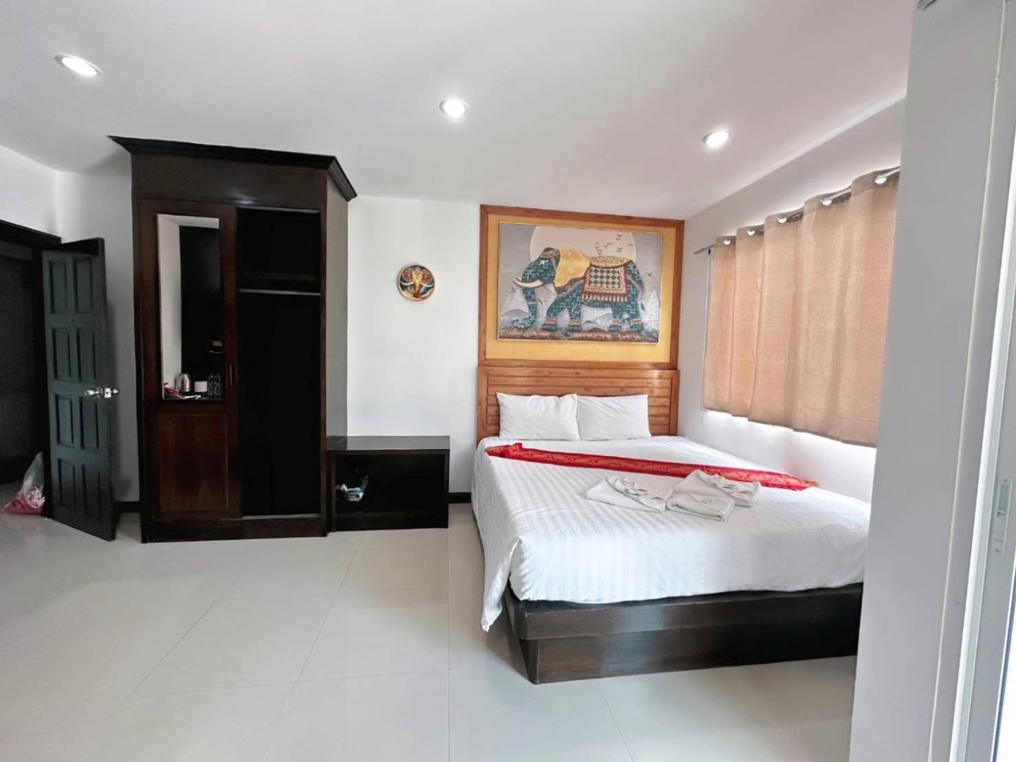 Abby'S House Hotel Patong Экстерьер фото