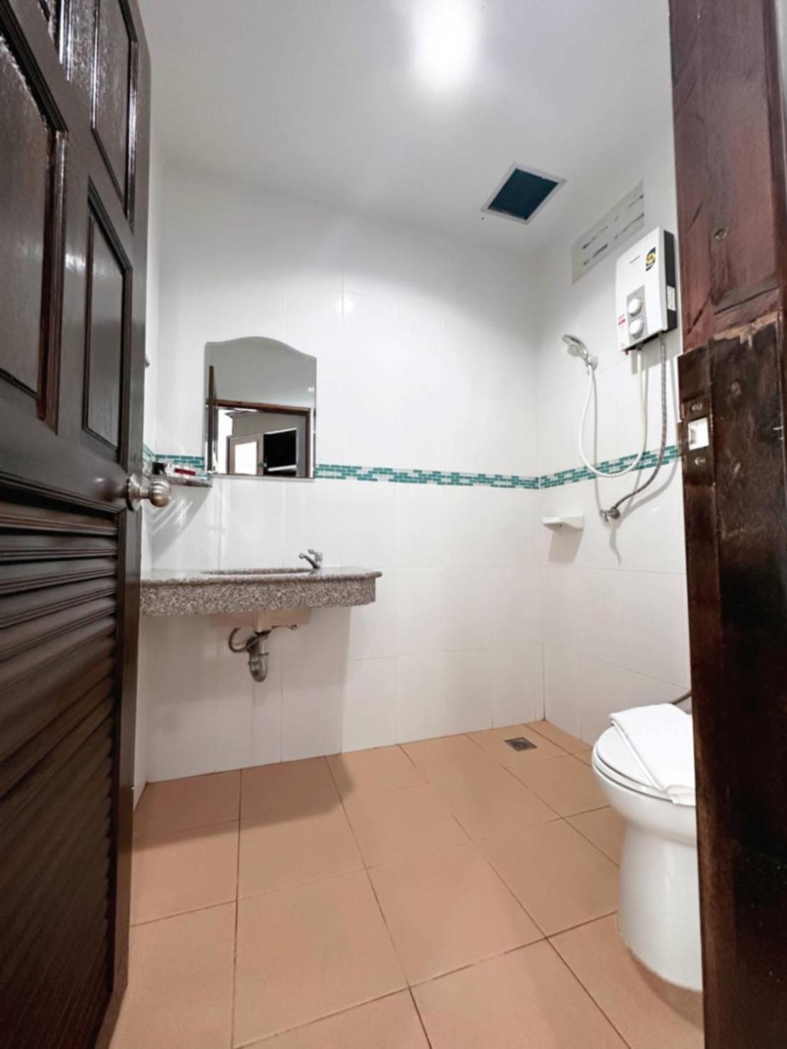 Abby'S House Hotel Patong Экстерьер фото