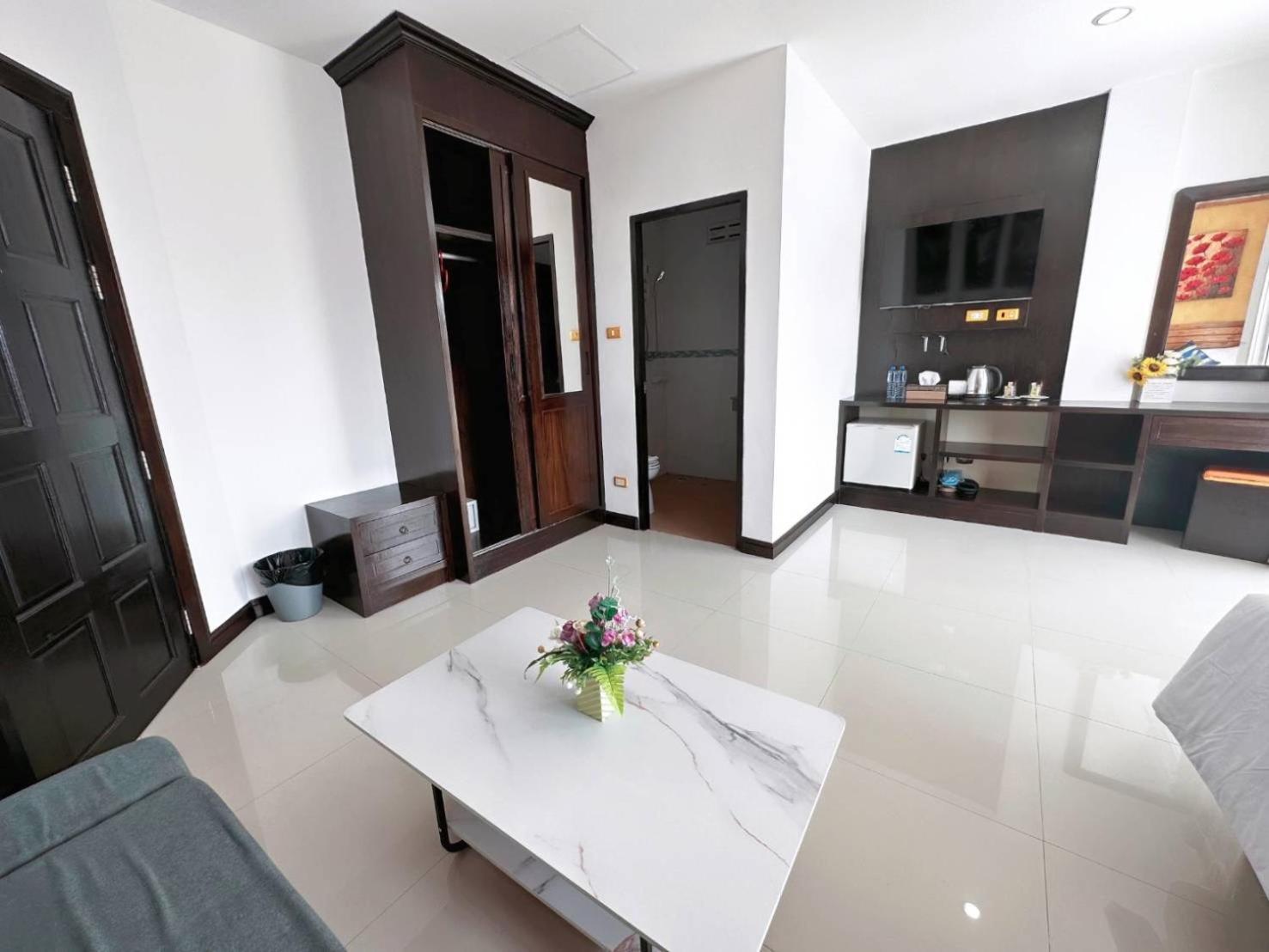 Abby'S House Hotel Patong Экстерьер фото