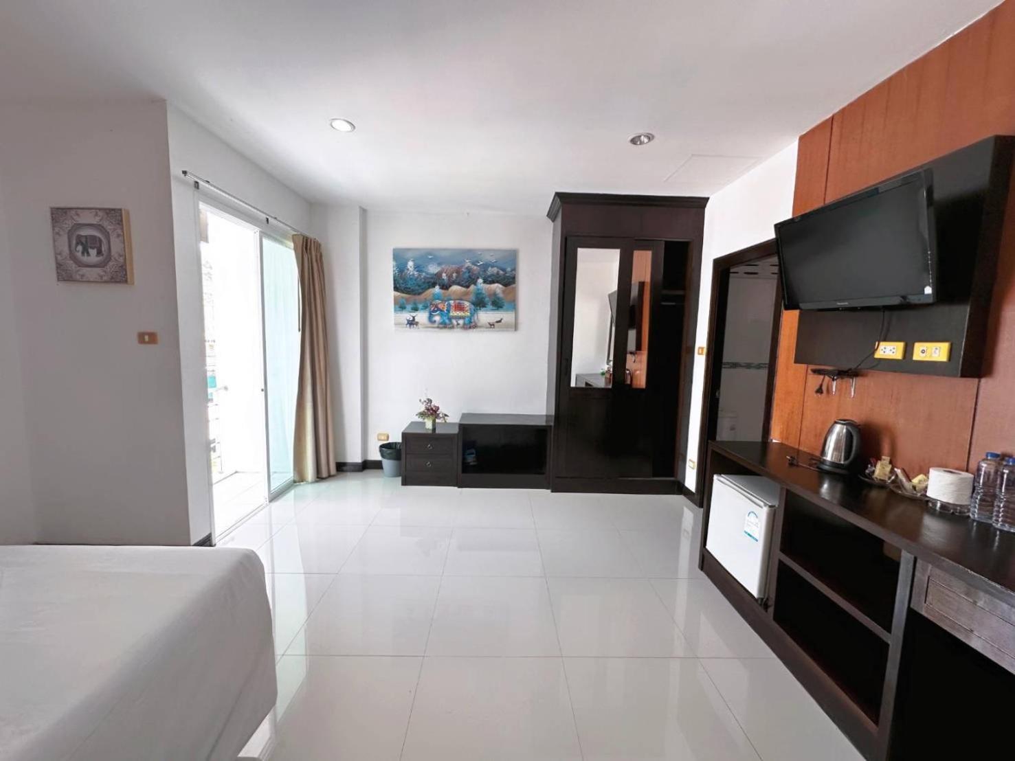 Abby'S House Hotel Patong Экстерьер фото